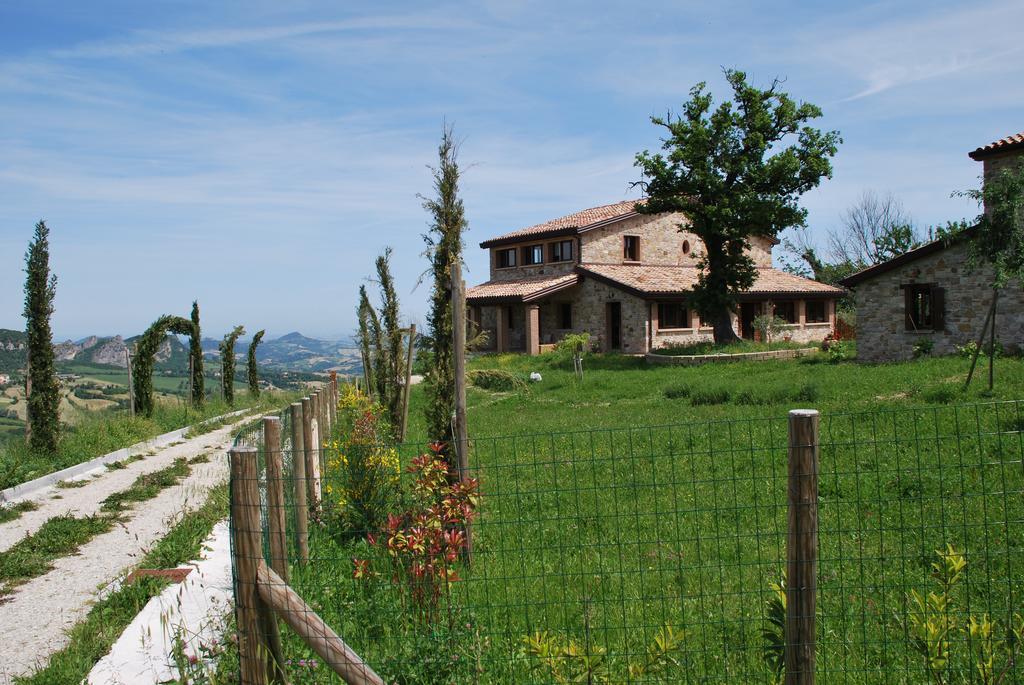 Agriturismo Eutopia Сан Лео Екстериор снимка